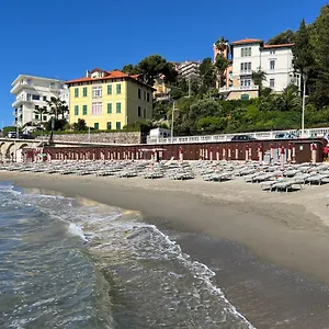 Vicino Al Mare In Centro Sulla Nuova Pista Ciclabile Appartement Imperia