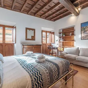 Montecitorio & Pantheon Stylish Flat Appartement Rome